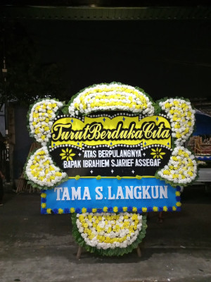 Papan Bunga Duka di Cilayung